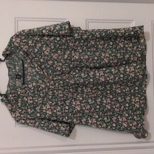 SHEIN Curve 2XL Floral Print Ruffle Neck Button Front Blouse - Sage Green